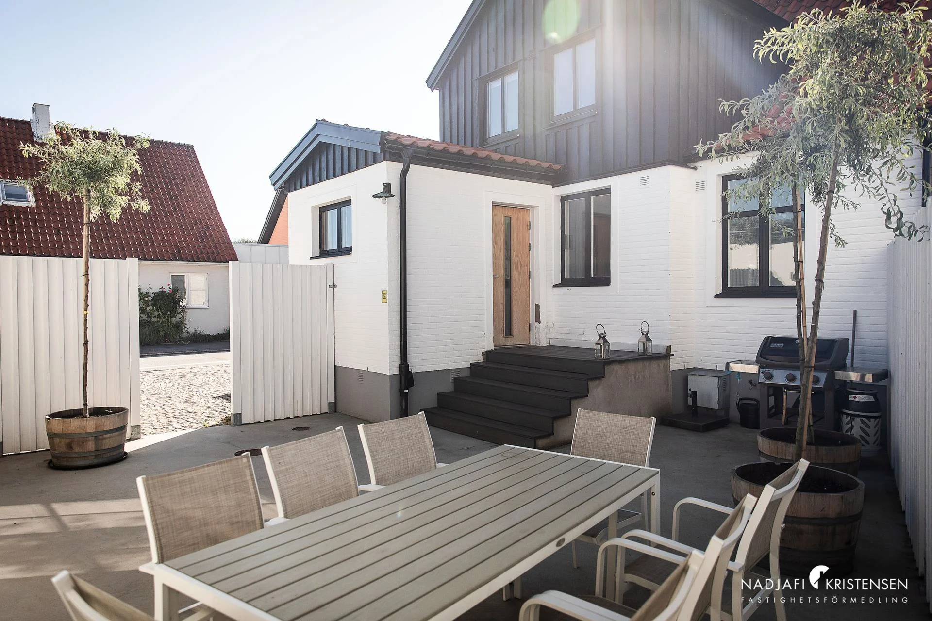 Townhouse med stort gästhus på Agardhsgatan