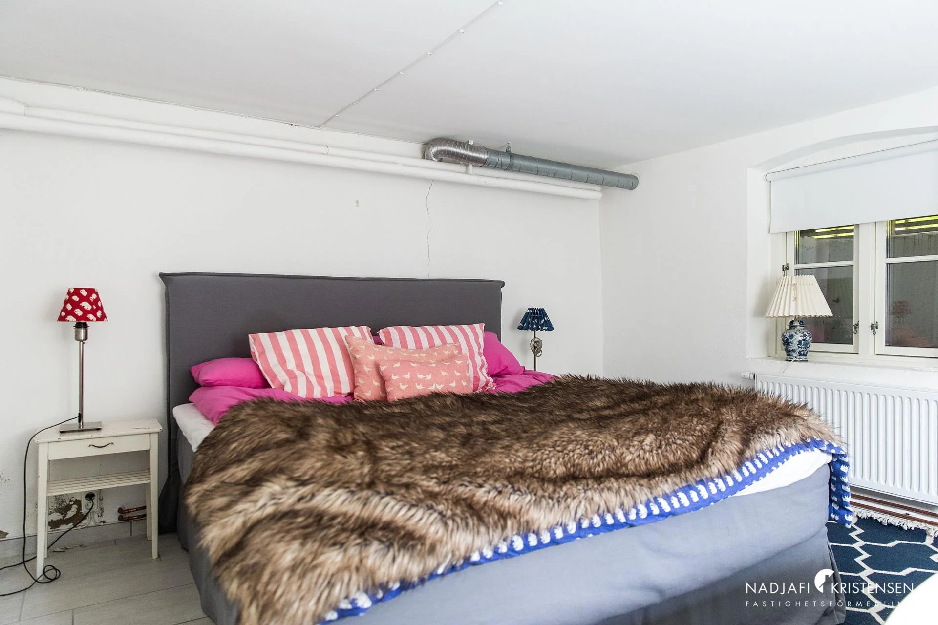 Charmig fastighet med privat oas mitt i Centrala Båstad