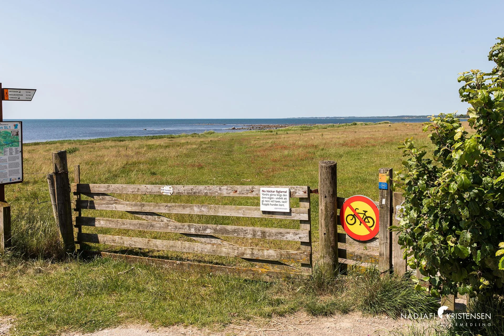 Unik möjlighet att förverkliga dubbeltomt vid havet – förstklassigt läge i Vejbystrand