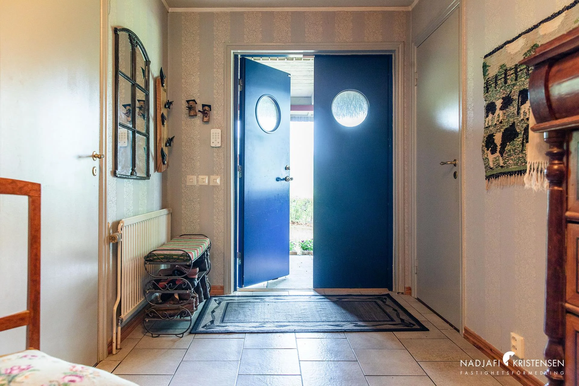 Villa med möjligheter på högt läge