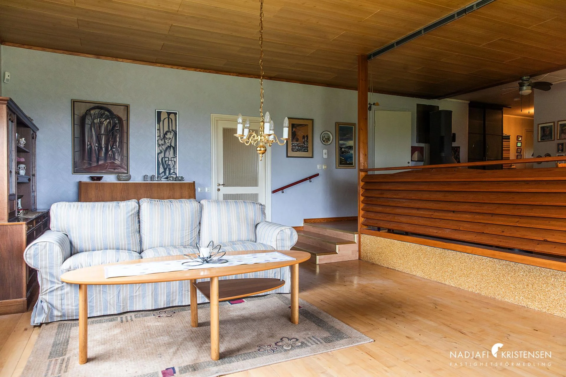 Villa med möjligheter på högt läge