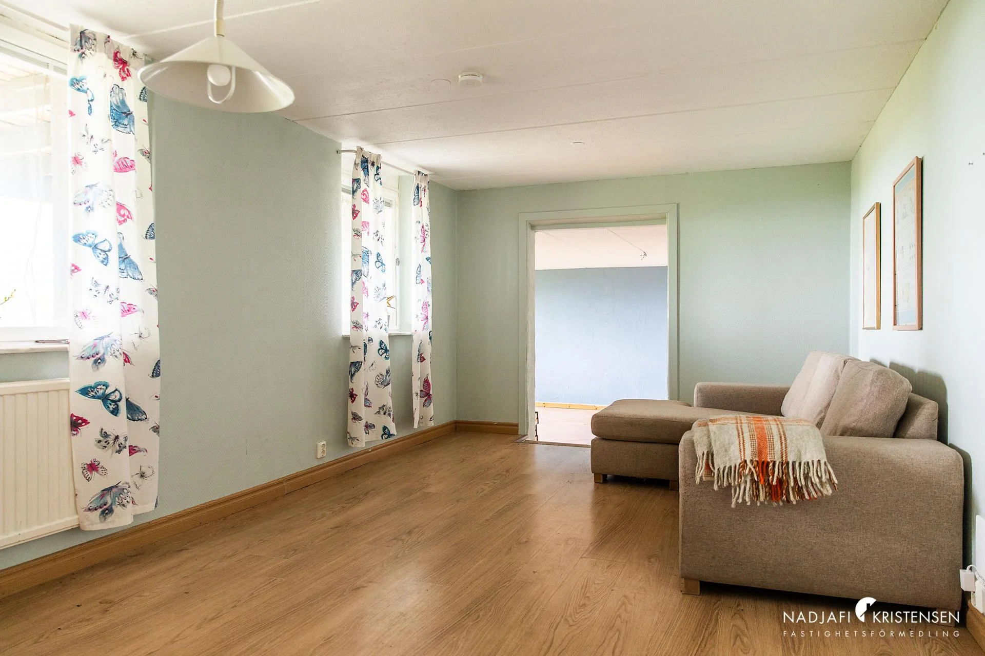 Villa med möjligheter på högt läge