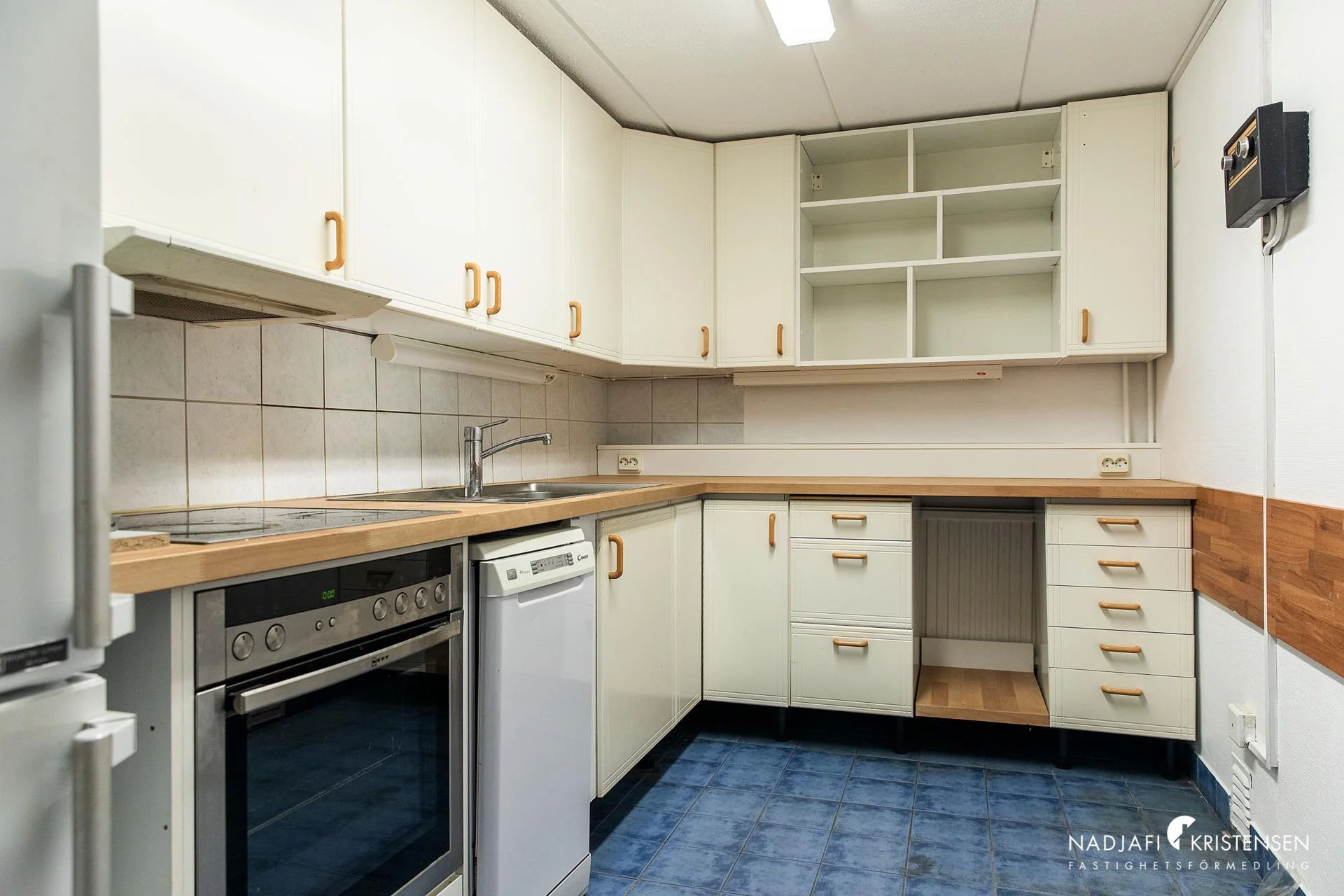 Villa med möjligheter på högt läge
