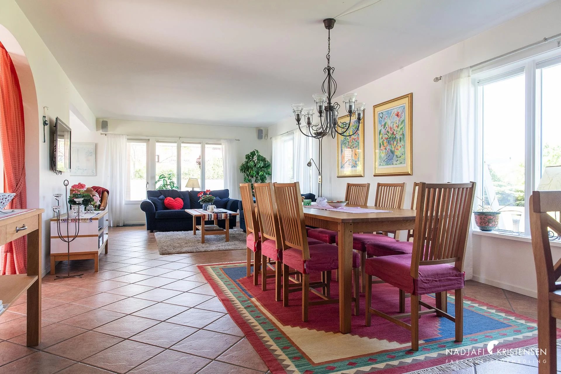 Rymlig villa på privat läge!