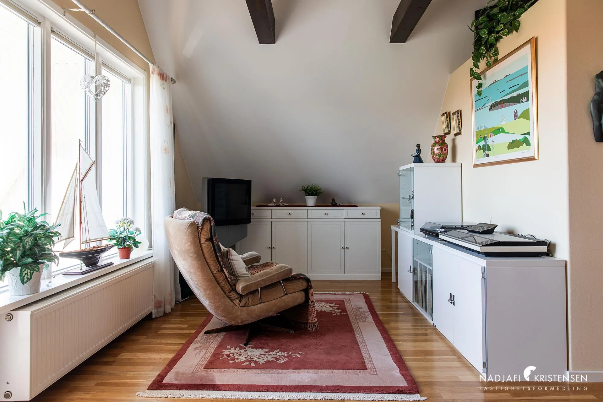 Rymlig villa på privat läge!