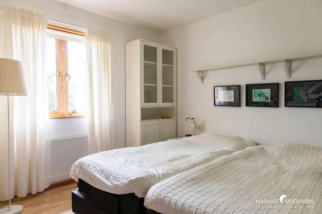 Välskött 1,5-plans villa på lugnt område nära hav och Torekovs golfklubb!