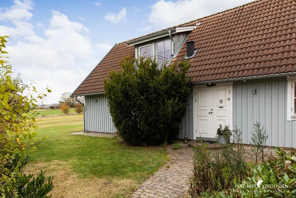 Välskött 1,5-plans villa på lugnt område nära hav och Torekovs golfklubb!
