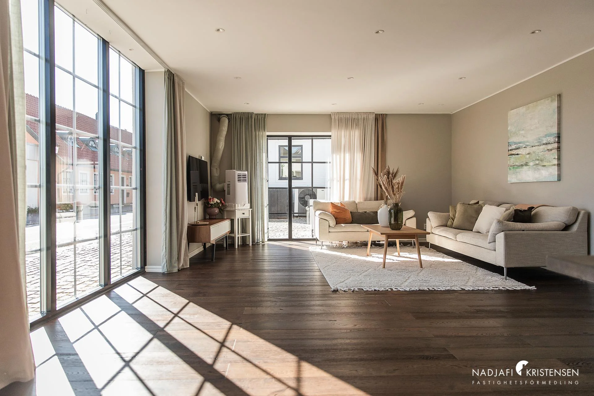 Townhouse med stort gästhus på Agardhsgatan