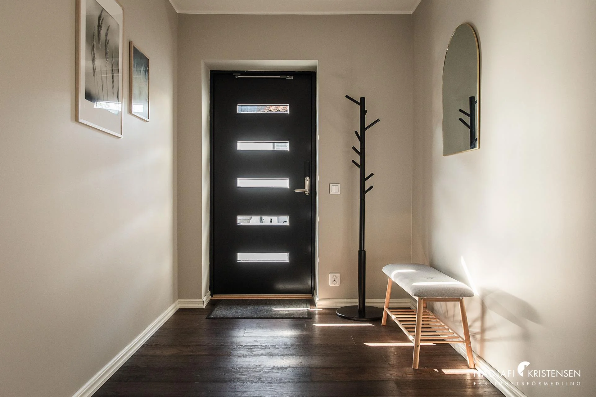 Townhouse med stort gästhus på Agardhsgatan