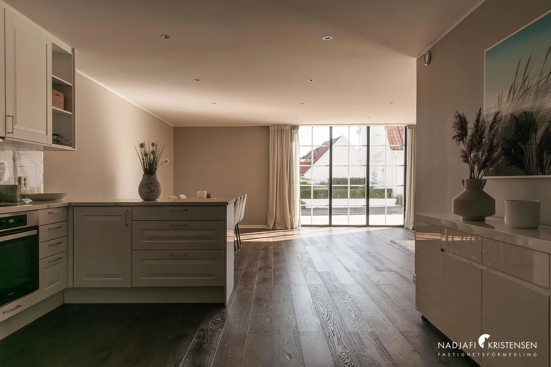 Townhouse med stort gästhus på Agardhsgatan
