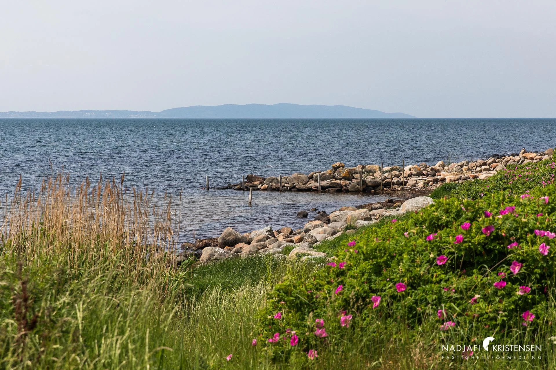 Enplanshus med sju rum i Björkhagen – 200 m till badbrygga för salta dopp